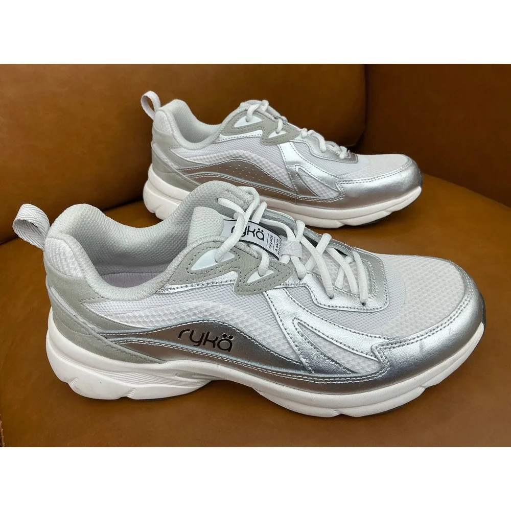 Ryka Skyrise Walking Sneaker Womens 9.5W Silver Metallic Water Repel Z1298